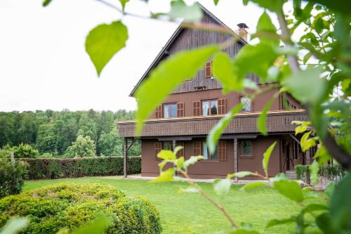  Zimmer & Appartements in der Gamlitzerstrasse, Pension in Ehrenhausen