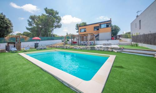  R75 Julius house with pool in 08729 Gornal