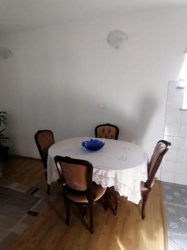 Apartman Juka in Krasno Poļje
