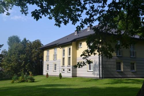 Park Hotel Dobrodzień (Park Hotel Dobrodzien) in 쳉스트호바 시티 센터
