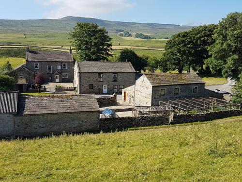 B&B Askrigg - Old Camms Holiday Cottages - Bed and Breakfast Askrigg