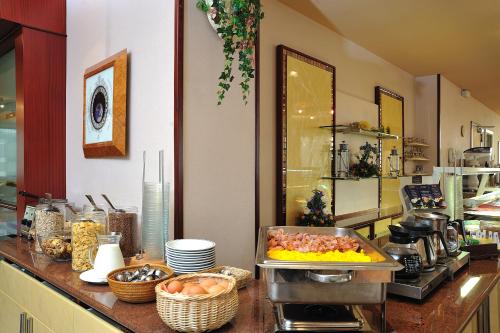 Hotel Ausonia - image 6