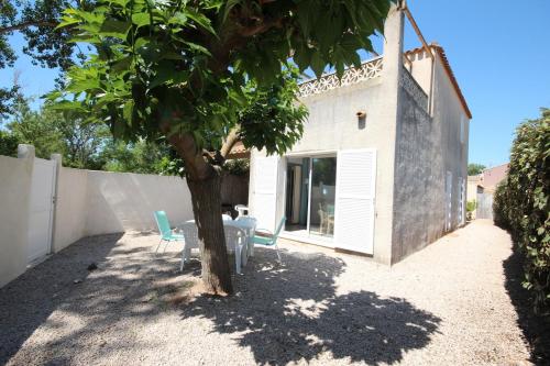 A quelques pas de la plage Belle Maison de vacances, 6 à 8 couchages, 3 chambres, balcon, jardin, parking, 50 m de la mer- PORTIRAGNES PLAGE LXBOSQD - Location, gîte - Portiragnes