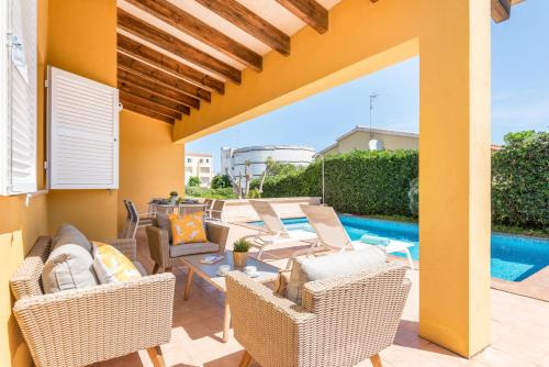  Villa Laura in Cala en Forcat