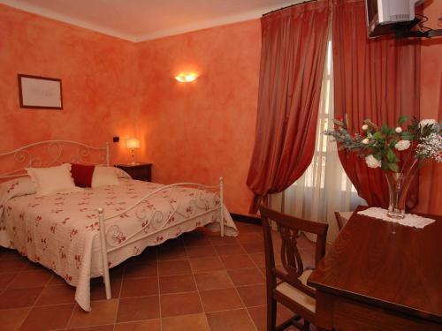  Modern Mansion in Nizza Monferrato with Swimming Pool in Nizza Monferrato