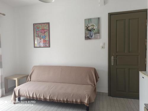  Billkost apts in Makry Gialos