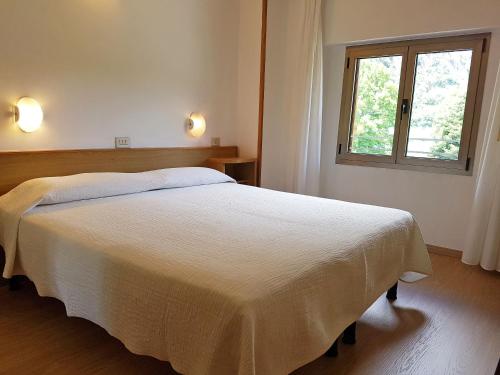 1 twin bed