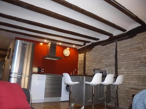 . Segundo Caballerias, centrico al lado Catedral, Aire Acondicionado
