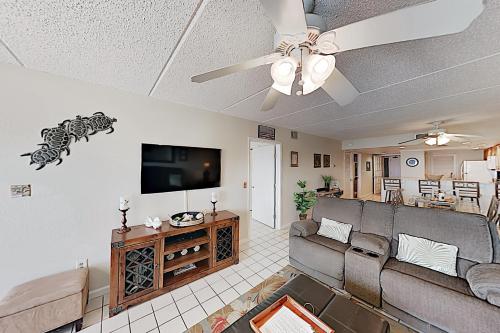 4400 Gulf Blvd Condo Unit 105 - image 9