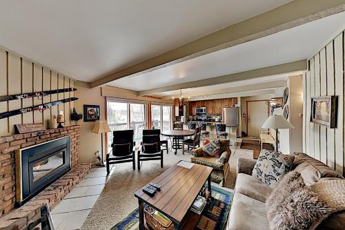 Snowmass Village Ski Lodge - image 5
