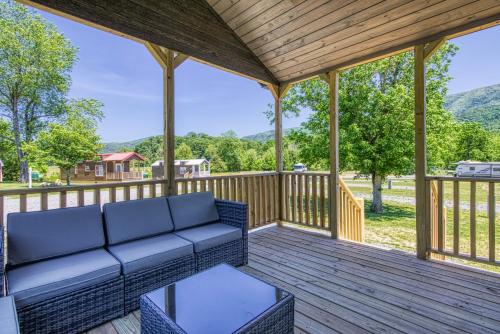Country Living cottage - image 7