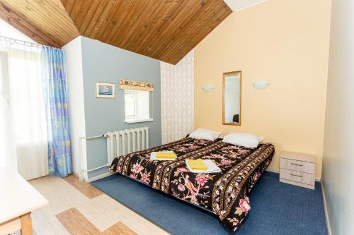 2 twin beds
