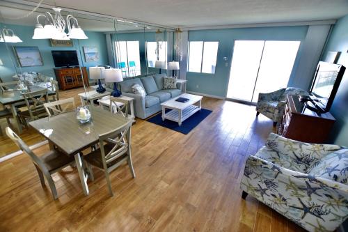 Holiday Surf & Racquet Club 303 - image 6