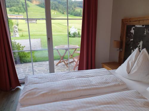 Apartment with Terrace (2 - 4 Adults)