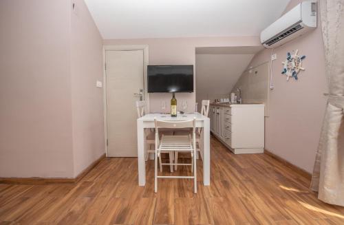 Ioannis Apartments - image 6