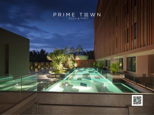 Swimming pool, PRIME TOWN - Posh & Port Hotel PHUKET in Phuket