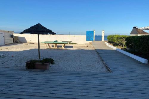 Hyères studio les pieds dans l eau Au Grand Sud - La Bergerie