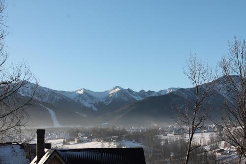 Willa Grzesiczek z widokiem na Tatry – Zakopane, IA