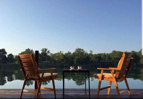 One-Bedroom Apartment room in Rudovic River House