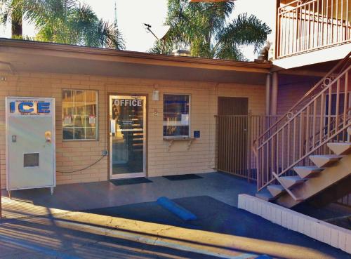 Downtown Motel 7 in San Bernardino, USA