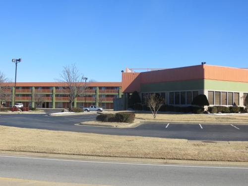 Super 8 by Wyndham Little Rock/Otter Creek – Little Rock, AR