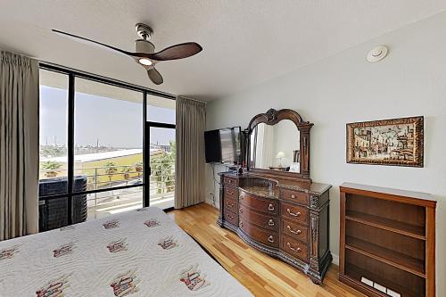 Stylish Sunchase Condo with Panoramic Gulf Views! condo - image 3
