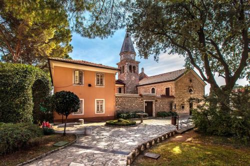 Sweet Cosy Apartment in รูเบซี