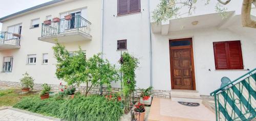 CECILLIA Mare Apartments - image 9