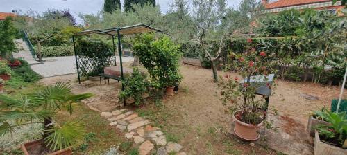CECILLIA Mare Apartments - image 13