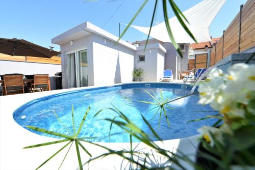 POP&ROCK HOLIDAY HOUSE ZADAR 1
