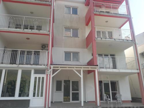 Luštica Mirište