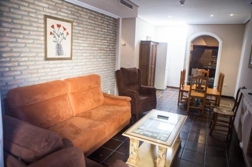 Apartamentos Turísticos Bahía Sur - image 8