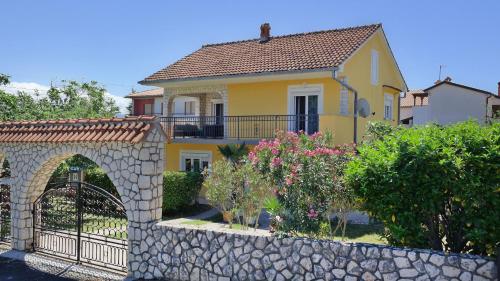  Holiday House Holek, Pension in Šilo