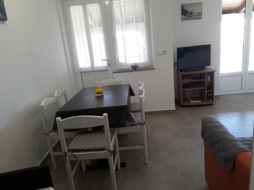 Apartmani Roza Lopar