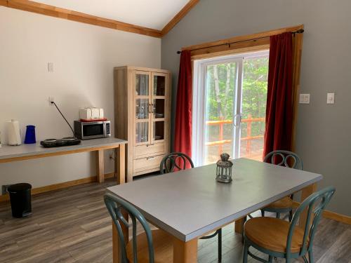 บริการและสิ่งอำนวยความสะดวก, L'Auberge Refuge du Trappeur in แซ็ง-มาทิเยอ-ดู-ปาร์ก (QC)