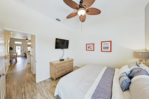 Poolside Beauty with Heated Pool - Steps to Beach townhouse - image 7