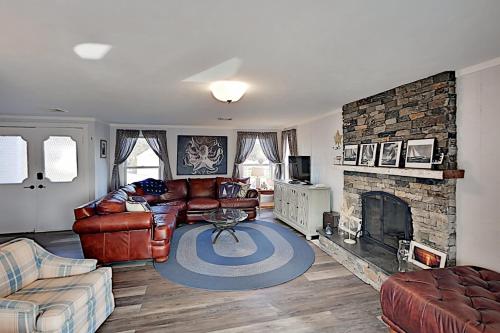 Dream Beach Home on Lewis Bay – Ocean Views home - image 3