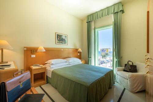 Camera doppia, vista sul mare, balcone