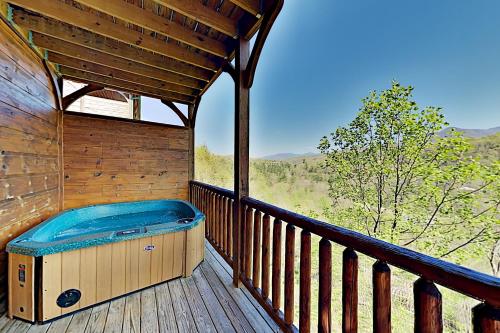 Gatlinburg Falls Cabin with Hot Tub & Big Views! cabin - image 3