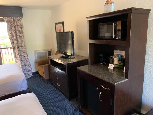 Travelodge by Wyndham Rapid City