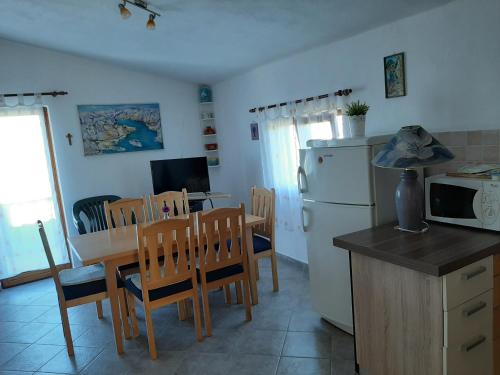  Apartments Mira in Tkon