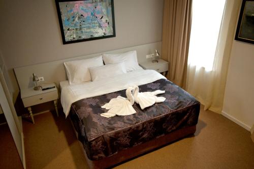 Hotel ZP Palace Set in a prime location of Tbilisi, ZP Palace puts everything the city has to offer just outside your doorstep. The hotel offers guests a range of services and amenities designed to provide comfort an