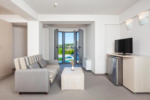 Neven Hotel - main image