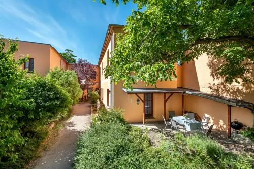 Idyllisches Haus mitten in Berlin in Berlin, Deutschland