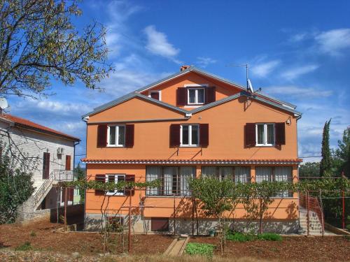  Apartments Anita in Nerezine
