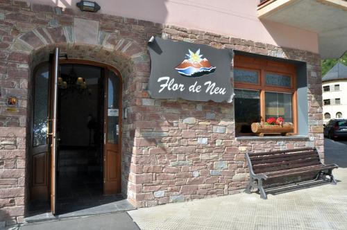 Hotel Flor De Neu