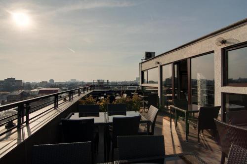 balcon/terasă, Hotel Razvan in Bucureşti