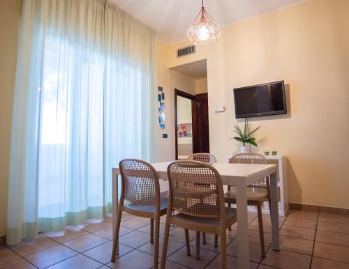 Blu Sun Apartment in Complesso Riva del Sole in 焦維納佐