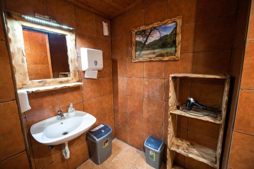 Bathroom, Hostel Paradiso in Tolmin