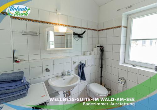 ห้องน้ำ, Wellness-Suite-im-Wald-am-See in คีริทซ์